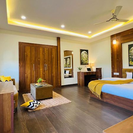 Bluo Amani Vagator - Boutique Hotel Goa Анжуна Экстерьер фото