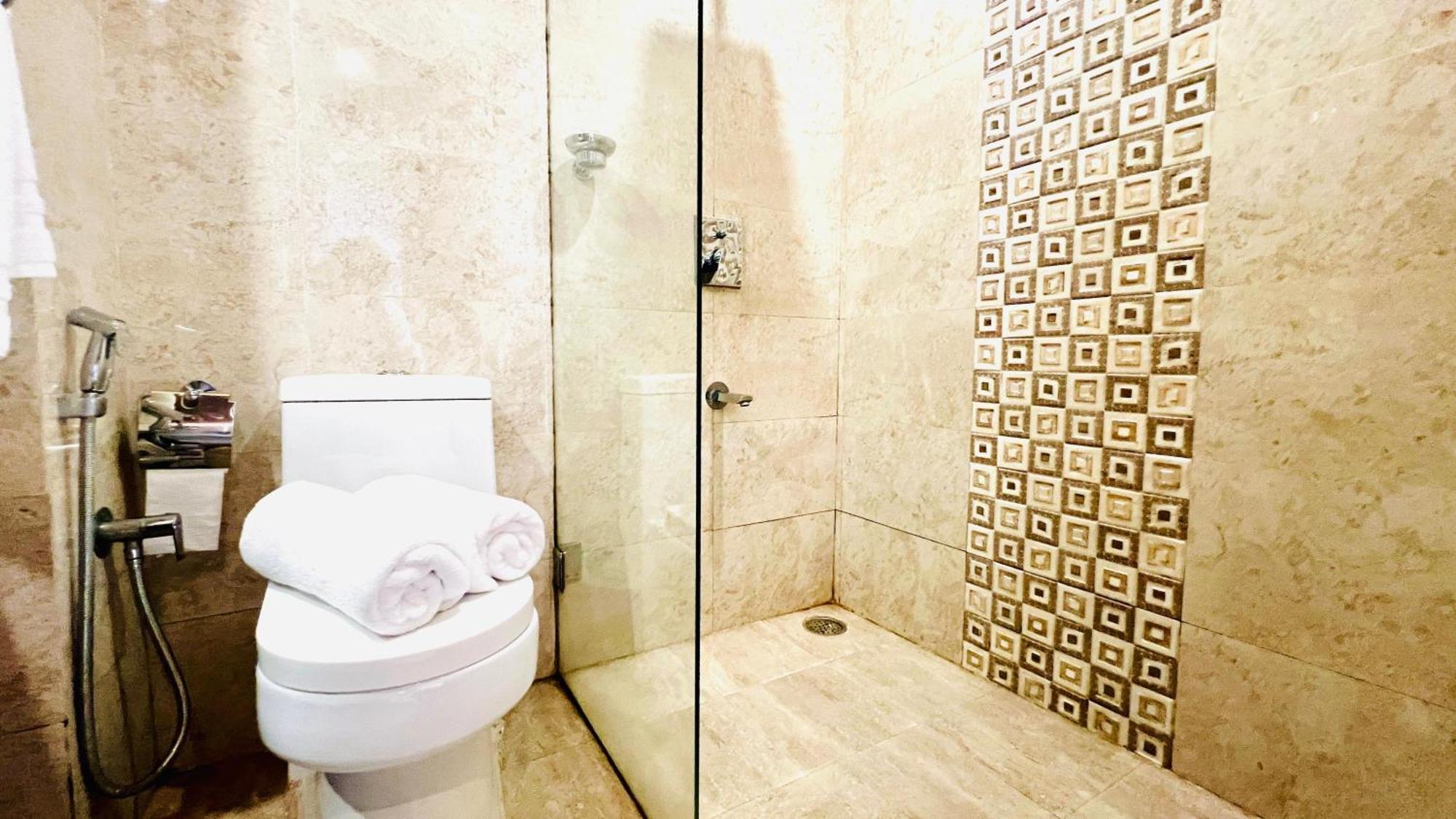Bluo Amani Vagator - Boutique Hotel Goa Анжуна Экстерьер фото